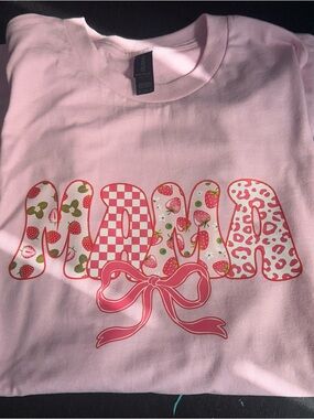 Pink 'MAMA' Graphic Short Sleeve Tee